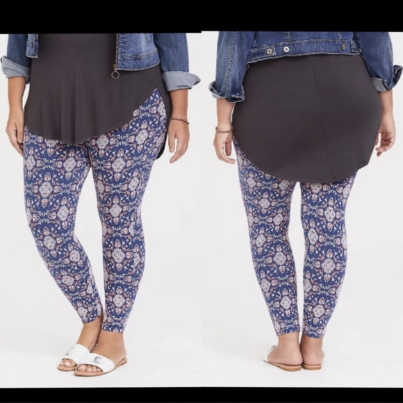 Torrid Medallion Paisley Leggings - Picture 1 of 8